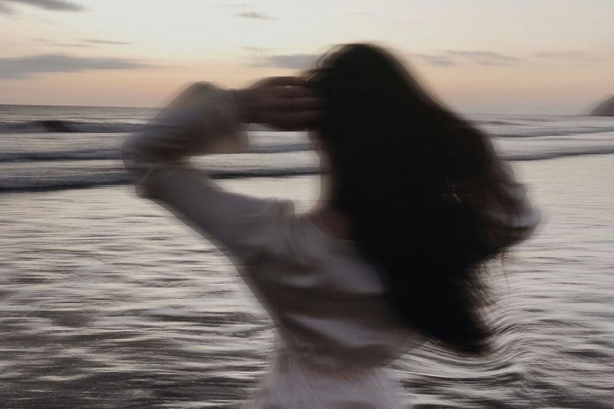 viral blurry photo trend