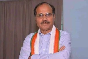 ‘চৌধুরী ভিলা’য় ফের অধীর, এবার কি প্রার্থী বহরমপুরে? তুঙ্গে জল্পনা