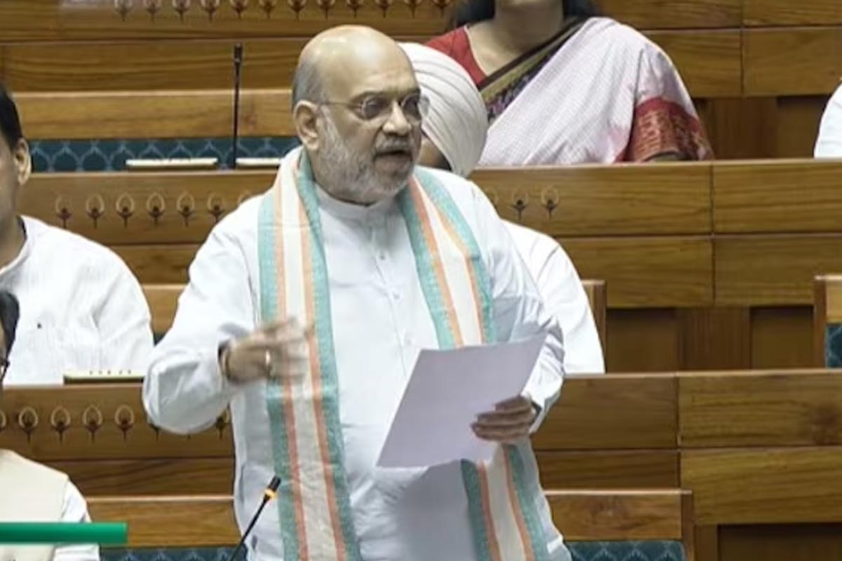 ‘অস্ত্র হাতে নিলে ফল ভালো হবে না’, ‘লাল সন্ত্রাস’ রুখতে লোকসভায় চরম হুঁশিয়ারি শাহর