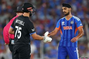 ক্ষমা চেয়েও হল না শেষরক্ষা! বিশ্বকাপ ফাইনালে অখেলোয়াড়ি আচরণে বিরাট জরিমানা অর্শদীপের