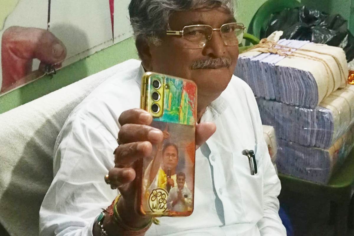 ‘রাজনীতি আর করব না’, প্রার্থী তালিকায় নাম না থাকায় ‘অসন্তুষ্ট’ অসিত