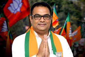 বঙ্কিমচন্দ্রের বংশধর বিজেপির প্রার্থী, মোদির সম্বোধন বিভ্রাট কাটাতে কৌশল গেরুয়া শিবিরের!