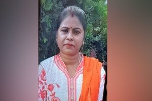 একাধিক সম্পর্কে জড়িয়ে মা! রাগে ‘খুন’ করে পালাল প্রথমপক্ষের ছেলে