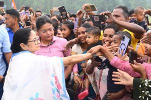 ‘জাতপাতের রাজনীতি করি না’, চালসায় গিয়ে সম্প্রীতির বার্তা মুখ্যমন্ত্রীর