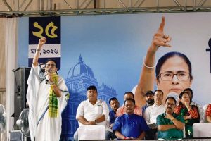 ‘এবার এনআরসি করবে, আমি থাকতে ডিটেনশন ক্যাম্প করতে দেব না’, হুঙ্কার মমতার