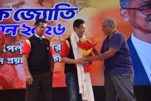 ‘একবছরের মধ্যে ভারতসেরা বানাব’, বলছেন ইস্টবেঙ্গল সভাপতি, উন্নতির পথ খুঁজলেন বাইচুংও