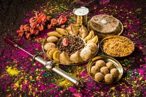 রঙের উৎসবে খেয়াল থাকুক ডায়েটেও, পরিমিত আহার ভুলে খান সঠিক খাবার