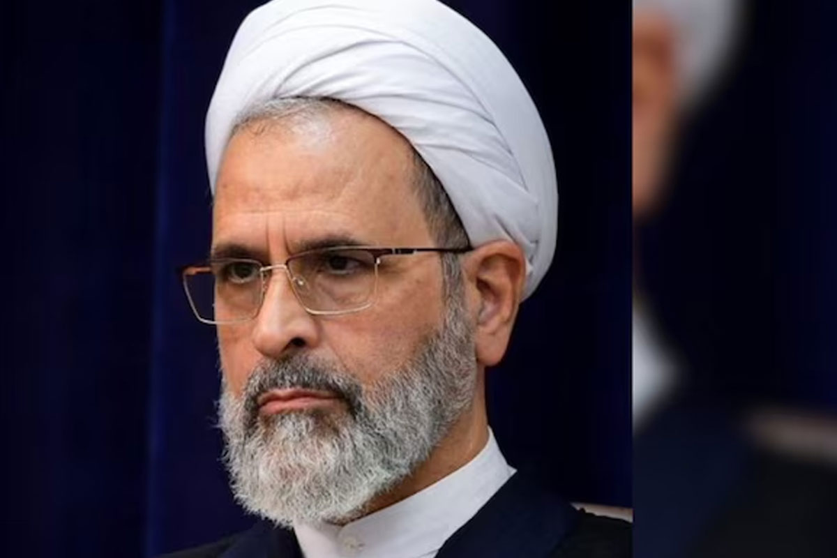 খামেনেইর উত্তরসূরি ঘোষণা ইরানের! ‘বদলা’ নেওয়ার হুঁশিয়ারি আমেরিকা-ইজরায়েলকে