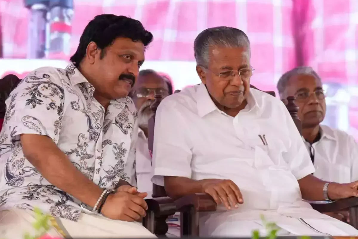 ‘বেডরুমে অন্য মহিলার সঙ্গে হাতেনাতে ধরেছি’, কেরলের বাম মন্ত্রীর বিরুদ্ধে বিস্ফোরক স্ত্রী