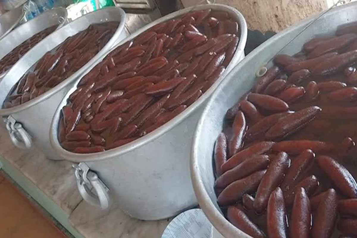 যুদ্ধে হারাচ্ছে মিষ্টির স্বাদ! জ্বালানি কোপে বন্ধের মুখে বর্ধমানের বিখ্যাত ল্যাংচা হাব