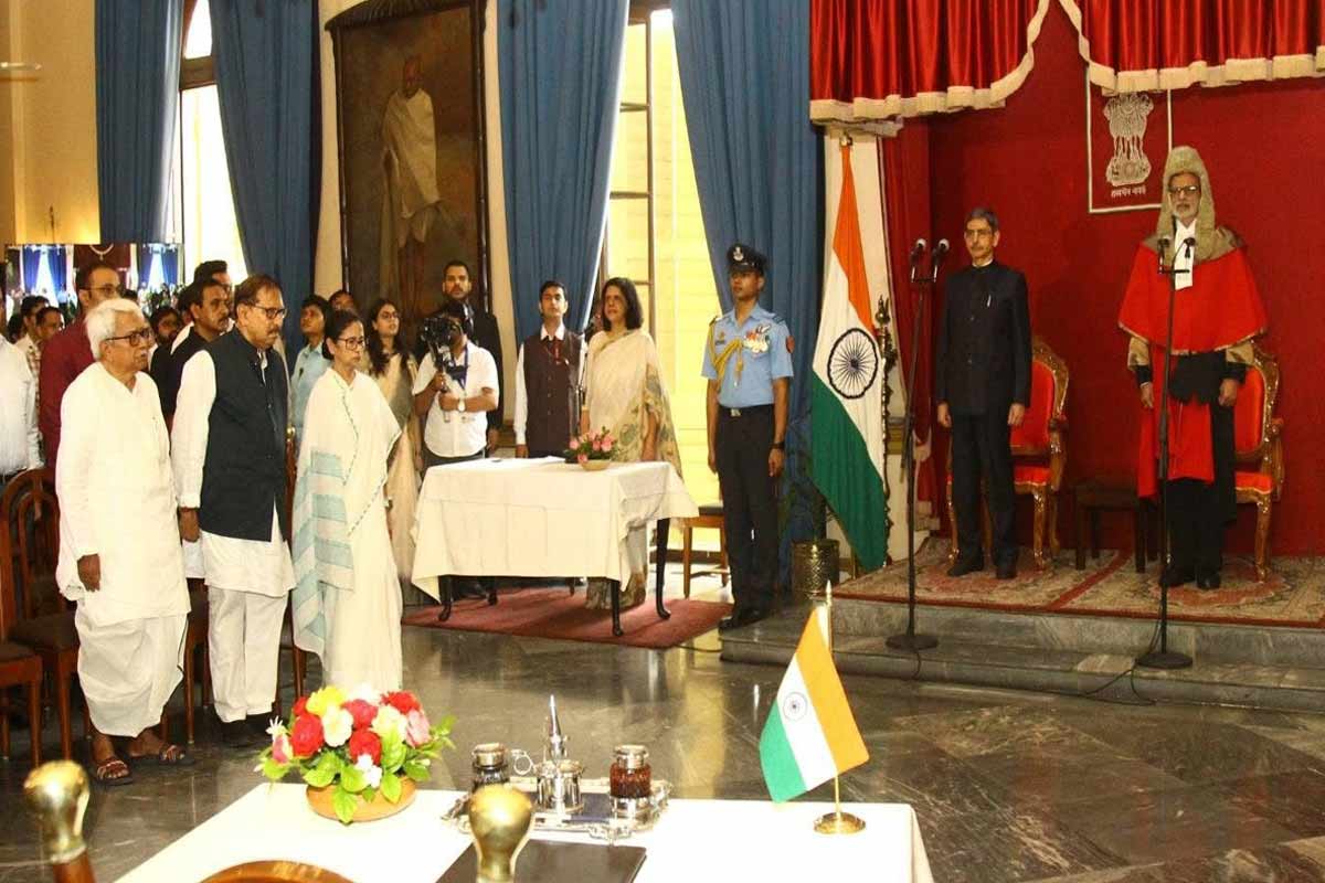 ‘বন্দেমাতরম’, ‘জনগণমন’, রাজ্যপালের শপথে দুই গানেই কাটল ৮ মিনিট