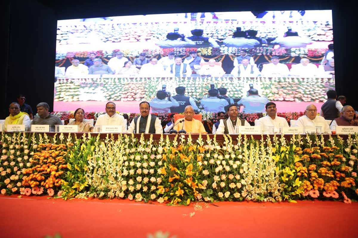 বদলে যাওয়া উত্তরপ্রদেশ, ৯ বছরের উন্নয়নগাথা নিয়ে বই প্রকাশ যোগী সরকারের