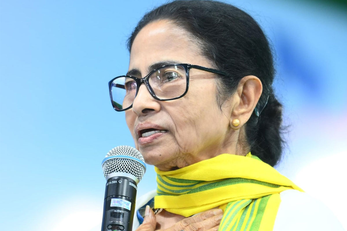 মমতার সভায় আগুন আতঙ্ক, ‘কেন এরকম হবে?’, কড়া ব্যবস্থার নির্দেশ