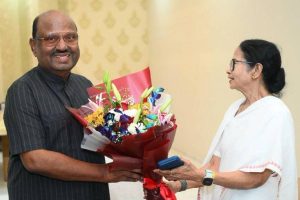 ‘অবিচার হয়েছে’, প্রাক্তন রাজ্যপাল বোসের সঙ্গে সাক্ষাতের পর দাবি মমতার