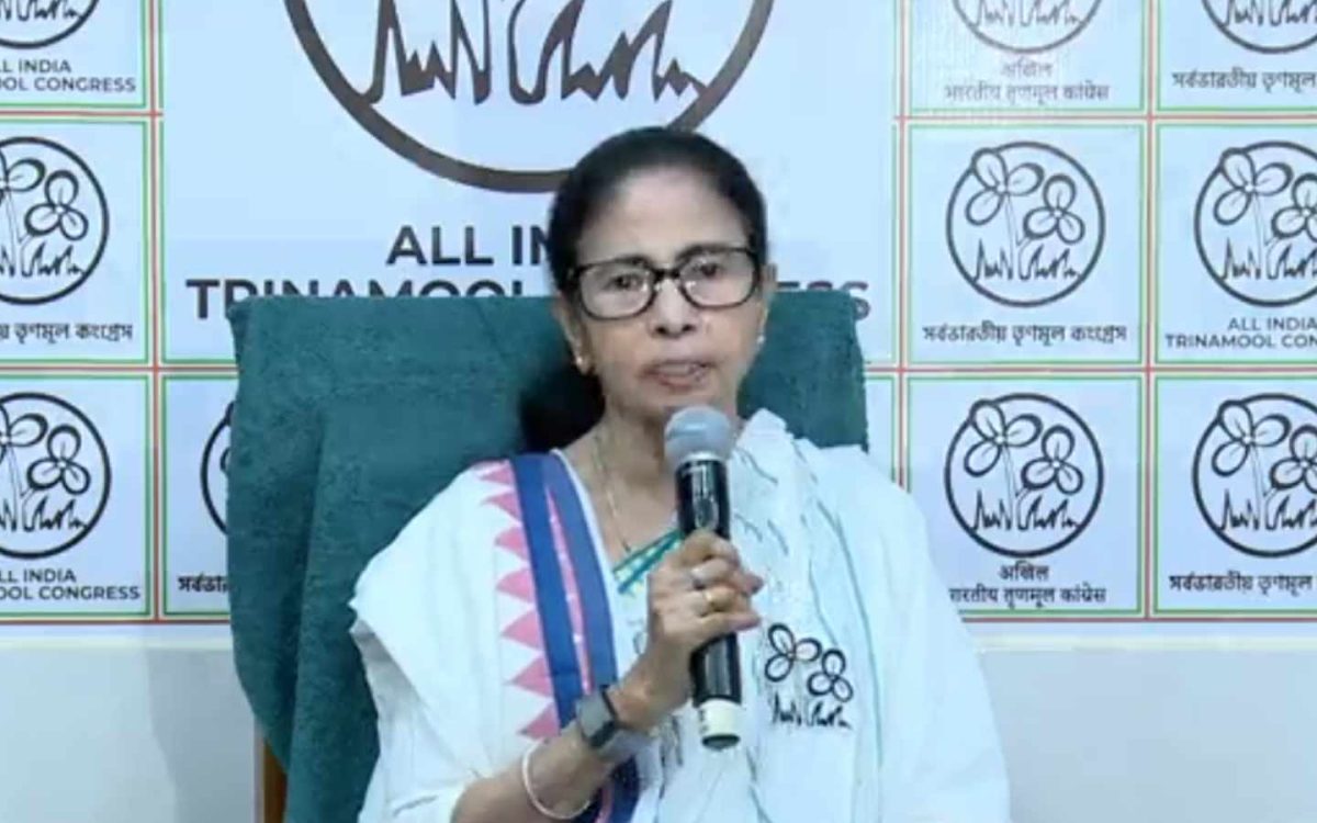 ‘বাংলার অস্মিতা রক্ষার লড়াই, বিজেপির কোনও সম্ভাবনা নেই’, প্রার্থী ঘোষণার আগে বার্তা মমতার