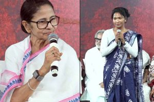 এসআইআরের নামে ‘গণতন্ত্রকে হত্যা’, মমতার ধরনা মঞ্চে রাজবংশী ভাষায় কমিশনকে তোপ স্বপ্না বর্মনের