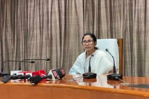 ‘রাজ্যে মজুত গ্যাস বাইরে পাঠাবেন না’, জ্বালানি সংকটে ডিলারদের অনুরোধ মুখ্যমন্ত্রীর, তৈরি হচ্ছে এসওপি