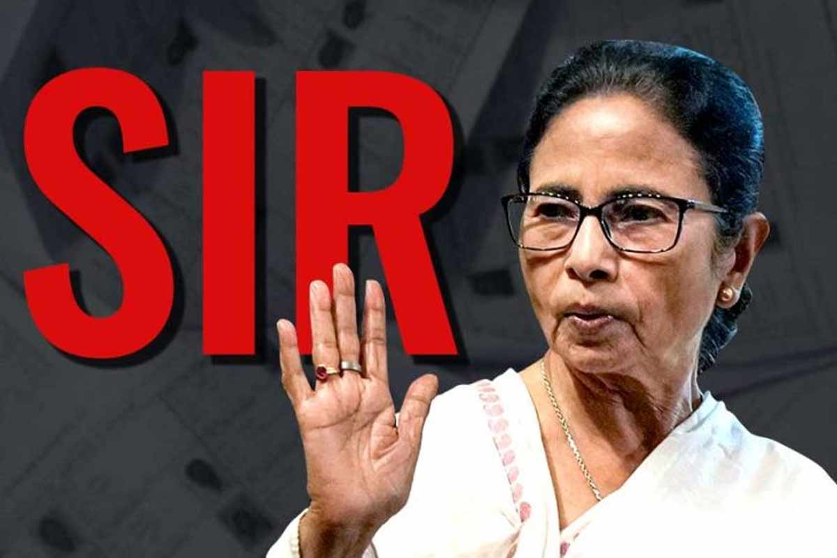 ‘নির্দিষ্ট সম্প্রদায়কে টার্গেট’, SIR-এ আরও নাম বাদের আশঙ্কা মমতার, প্রশ্ন অতিরিক্ত তালিকা নিয়েও