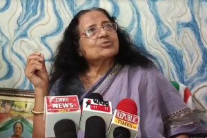 ২৫ বছরের লড়াইয়ের ইতি! প্রার্থী না হওয়ার অপমানে তৃণমূল ত্যাগের পথে তিনবারের বিধায়ক মঞ্জু বসু