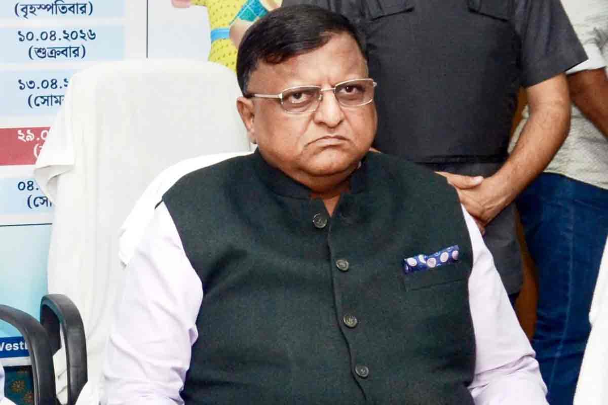 সিইও দপ্তরে মনোজ, মাঝরাতের বৈঠকে কী নির্দেশ দিলেন?