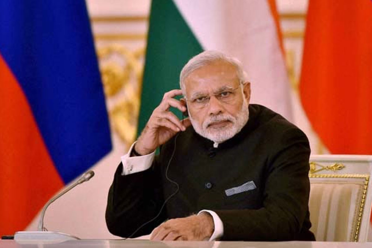 খামেনেইয়ের মৃত্যুতে শোকপ্রকাশের পরই ম্যাক্রোঁকে ফোন মোদির, কূটনীতিতে সুবিধা করতে পারল ভারত?