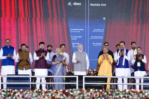 ‘প্রতি ২ মিনিটে উড়বে বিমান’, নয়ডায় আন্তর্জাতিক বিমানবন্দরের উদ্বোধনে মোদী, ঢালাও সুবিধা