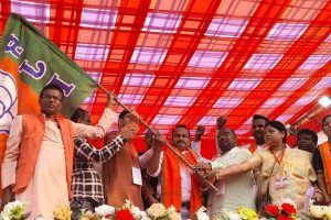 ভোট কাটাকাটির নয়া অঙ্ক জঙ্গলমহলে! প্রার্থী হতে বিজেপিতে যোগ কুড়মির সমাজের প্রধান উপদেষ্টার