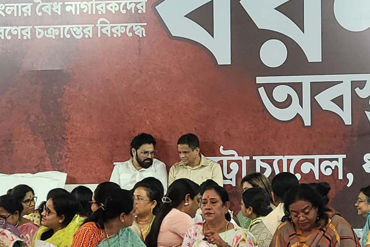 ধরনা স্থলে রাজীব কুমার