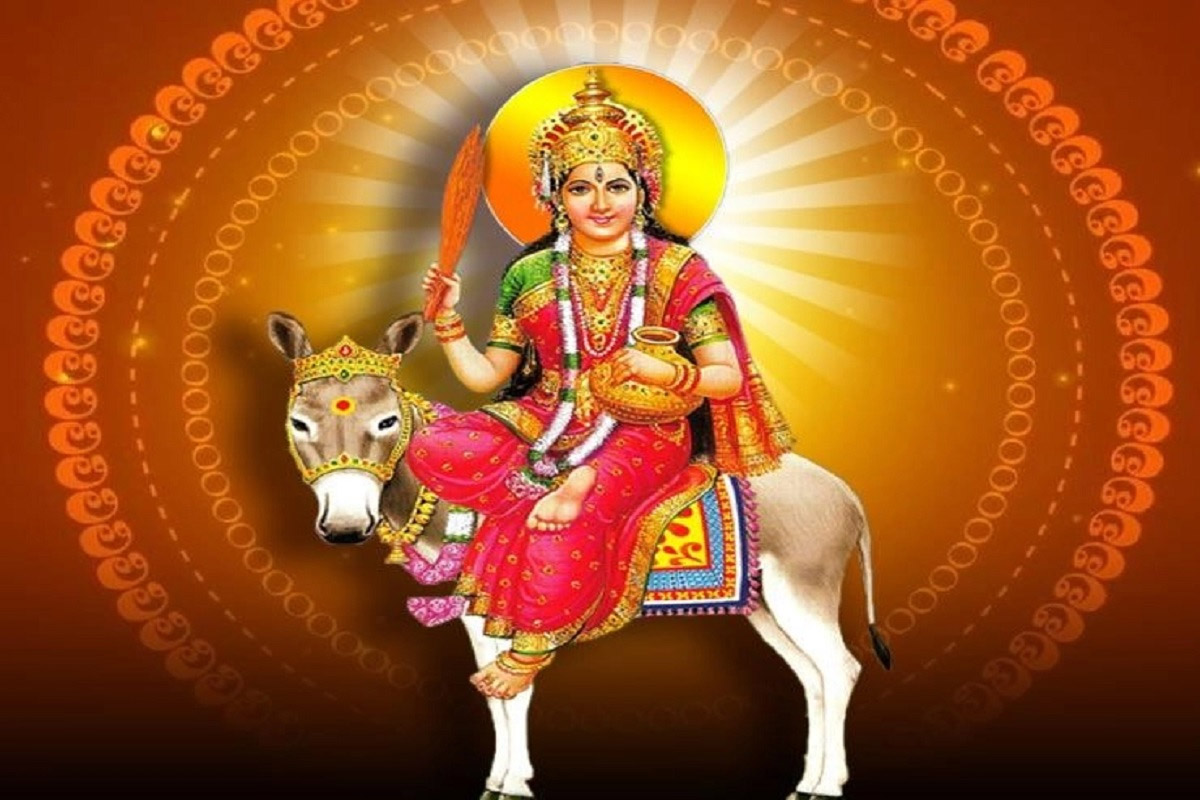 মা শীতলার পুজোয় কোন ভোগে তুষ্ট দেবী? রোগমুক্তির পথ খুঁজতে জানুন পুজোর বিশেষ নিয়ম