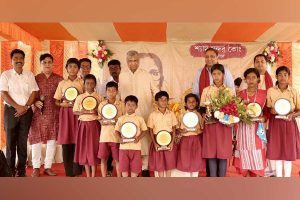 ‘বেলা সাহা স্মৃতি বিদ্যা মন্দির’-এর প্রথম প্রতিষ্ঠাবার্ষিকী, শ্যাম সুন্দর কোং জুয়েলার্স-এর হাত ধরে সুন্দরবনে নতুন ভোর