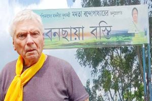 মমতার স্বপ্নের গ্রাম বনছায়া বসতি দেখে মুগ্ধ বিদেশি পর্যটক, উত্তরে পর্যটনে জোয়ার