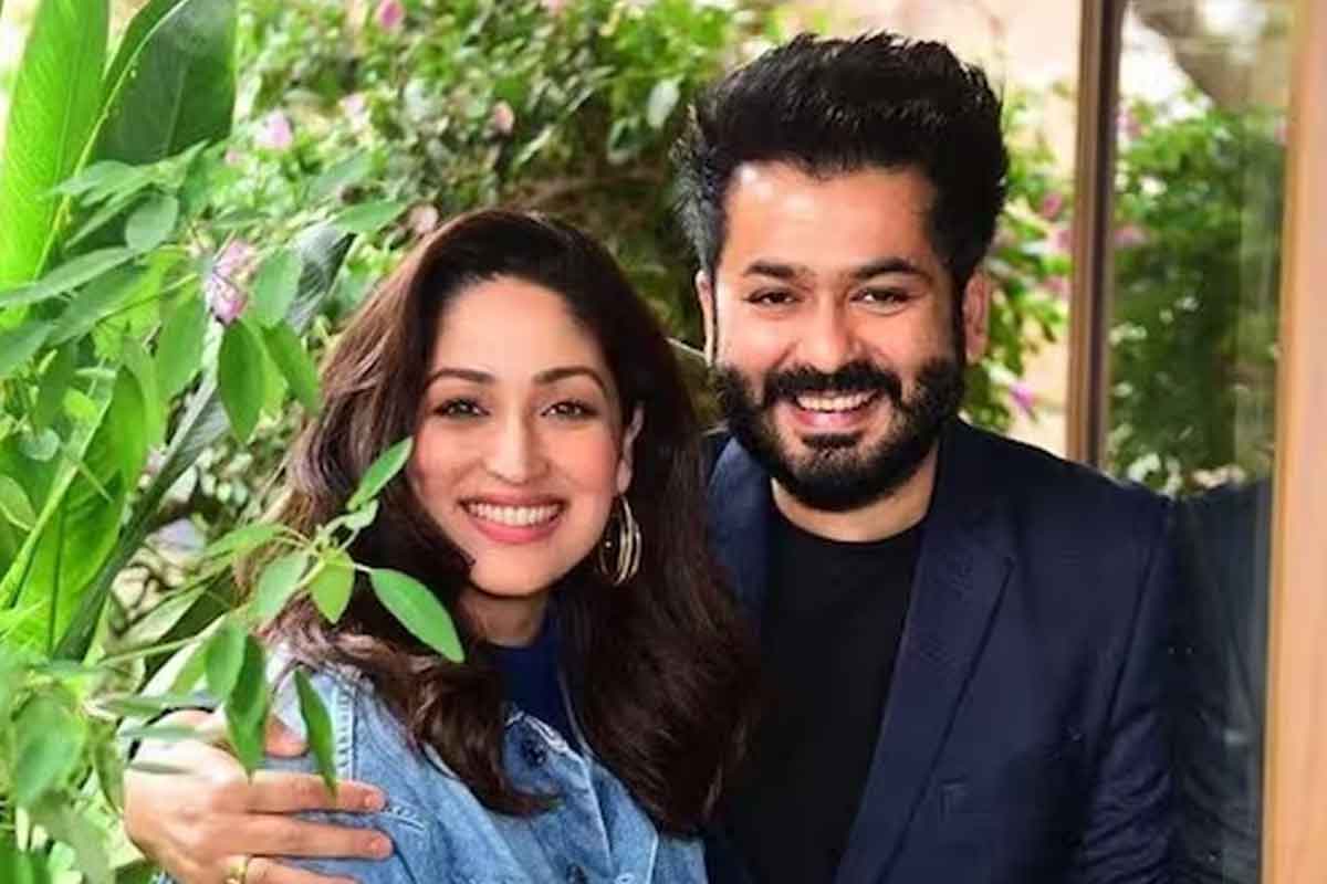 ‘ধুরন্ধর’ আদিত্যকে নিয়ে বরাবরই নীরব স্ত্রী ইয়ামি গৌতম! আগেই জানিয়েছিলেন নিজের সিদ্ধান্তের কথা