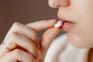 একই ধরনের অ্যান্টিবায়োটিকে লিভারে হয় ভিন্ন পার্শ্বপ্রতিক্রিয়া, জানুন চিকিৎসকের পরামর্শ