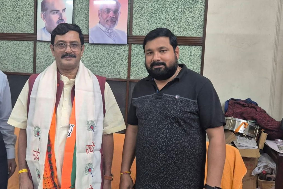 বিজেপি বিধায়কের বিরুদ্ধে ৩লক্ষ টাকার প্রতারণার অভিযোগ সমর্থকের, গোষ্ঠীদ্বন্দ্বে শোরগোল আরামবাগে