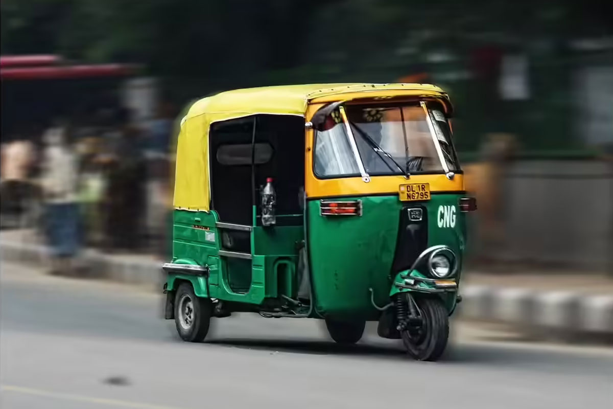 একধাক্কায় লিটারে অটোর গ্যাসের দাম বাড়ল ৮ টাকা, ভাড়া বৃদ্ধির আশঙ্কায় যাত্রীরা