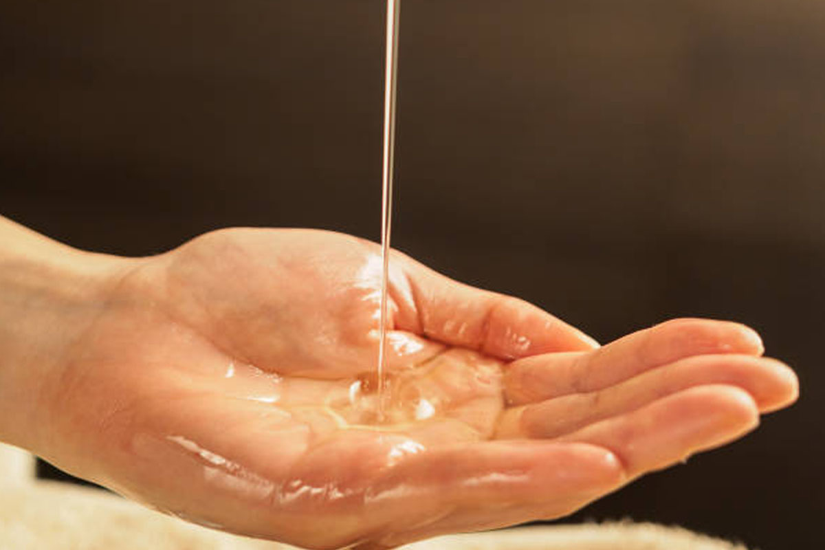body oil essential skincare in summers too