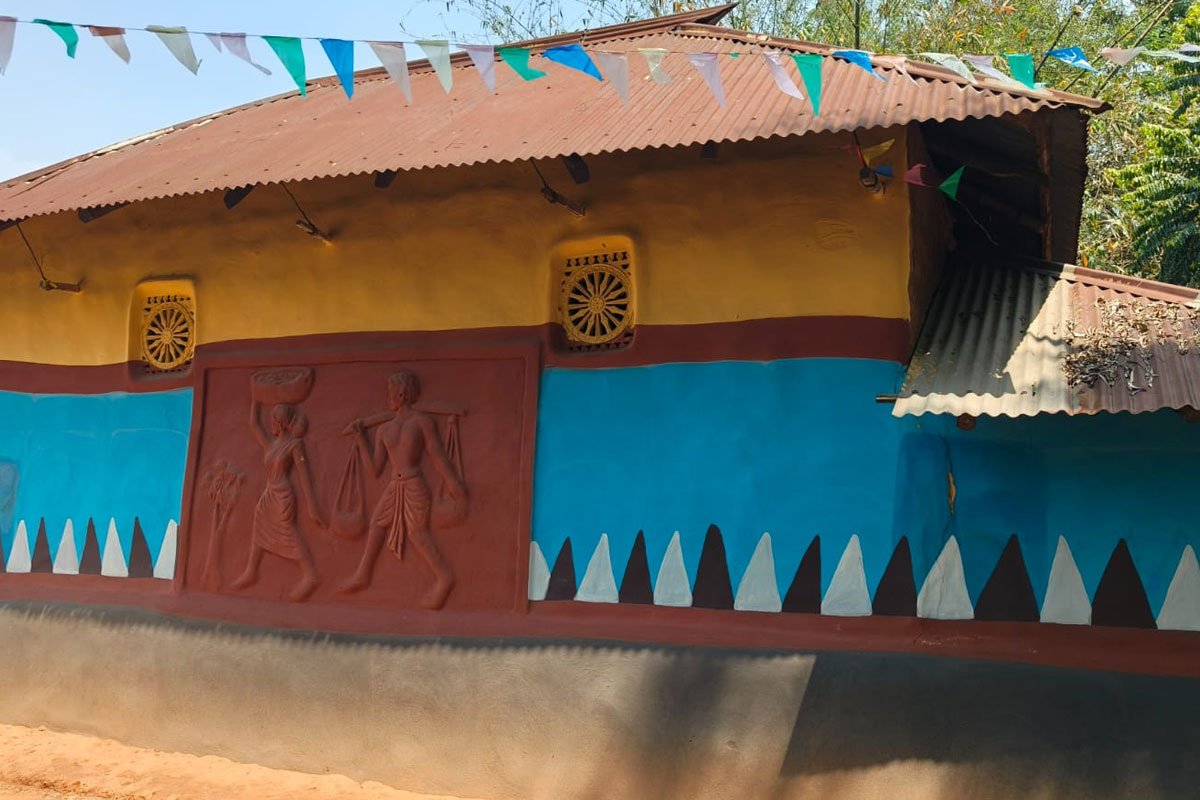West Bengal Assembly Election,  Tribal houses are not allowing political writings on wall in Birbhum 
