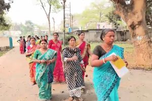 সল্প সঞ্চয়ে চড়া সুদ! শান্তিপুরে চিটফান্ড চক্রের ফাঁদে পা দিয়ে প্রতারিত শতাধিক মহিলা