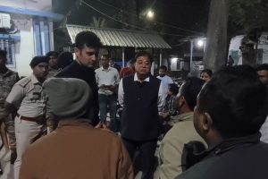 বিদ্যুৎস্পৃষ্ট হয়ে দিনহাটায় মৃত ৫ শ্রমিকের পরিবারের পাশে সরকার, ২ লক্ষ টাকা ও চাকরির আশ্বাস মন্ত্রীর