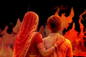 রবিবার দুপুরে আর জমিয়ে মাংস খাওয়া হল না, রান্নার আগেই আগুনে ঝলসে গেল মা-ছেলে!