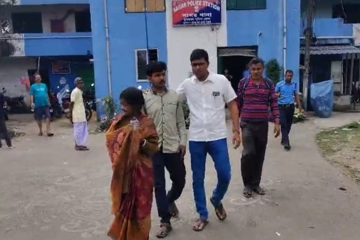 গঙ্গাসাগরে ছেলেধরা গুজবে আটক, ১৫ বছর আগে নিখোঁজ বৃদ্ধার পরিচয় মিলল, ফিরলেন সিঙ্গুরের বাড়িতে