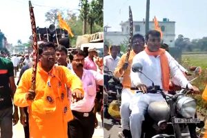 হাই কোর্টের নির্দেশ উড়িয়ে তলোয়ার হাতে বাইক মিছিল বিজেপি প্রার্থীর, বিতর্কের মুখে ‘শীতল’ সাফাই