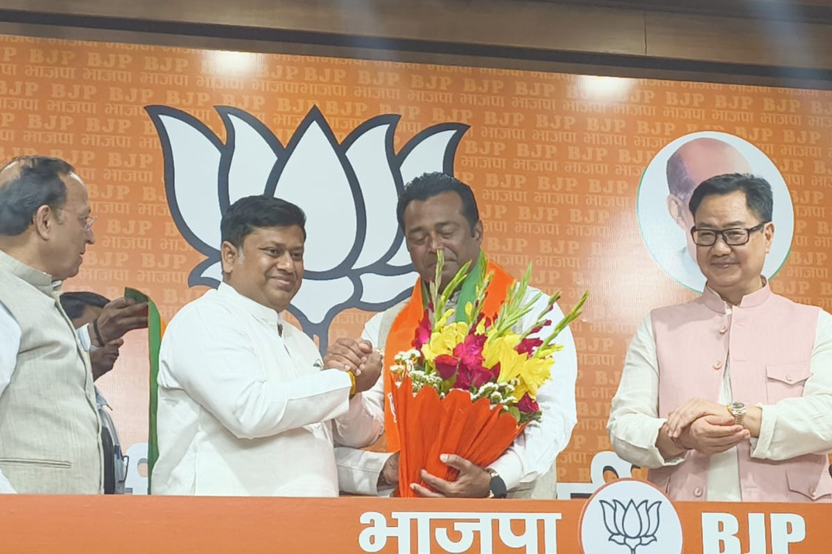 ভোটের আবহে বিজেপিতে যোগ লিয়েন্ডারের, ‘নতুন খেলার সুযোগ পেয়েছি’, বলছেন টেনিস কিংবদন্তি