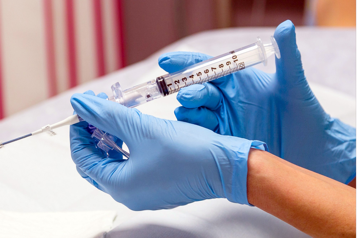 paracetamol syringe gloves shortage pharma lpg crisis