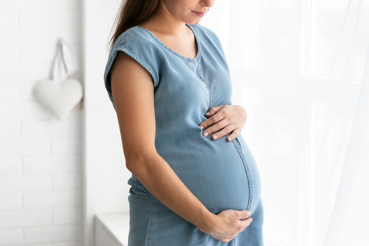 Egg freezing fertility treatment