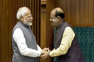 সোমেই বিরোধীদের অনাস্থা! তার আগেই ওম বিড়লা’র প্রশংসায় মুখর প্রধানমন্ত্রী, কী বার্তা দিলেন তিনি?