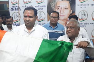 পুরুলিয়ায় তৃণমূল ছাড়লেন ২ রাজ পরিবারের দুই সদস্য, একজন টাইগারের দলে, অপরজন কংগ্রেসে