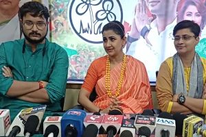 কোন শর্তে পুরনো প্রার্থীদের টিকিট দেয় তৃণমূল? অসিত-বিতর্কের মাঝেই ব্যাখ্যা রচনার