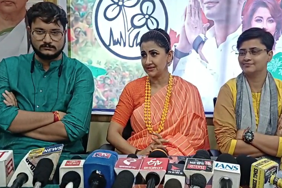 কোন শর্তে পুরনো প্রার্থীদের টিকিট দেয় তৃণমূল? অসিত-বিতর্কের মাঝেই ব্যাখ্যা রচনার