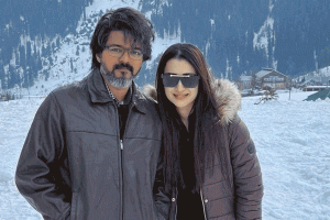 ঘরে বউ রেখে তৃষার সঙ্গে বিদেশ ভ্রমণ, এবার বিয়েবাড়িতে খুল্লামখুল্লা প্রেম! ফের ছাঁদনাতলায় বিজয়?
